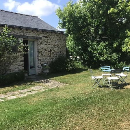 Grand Mainguet Bed & Breakfast Saint-Lambert-la-Potherie Eksteriør bilde